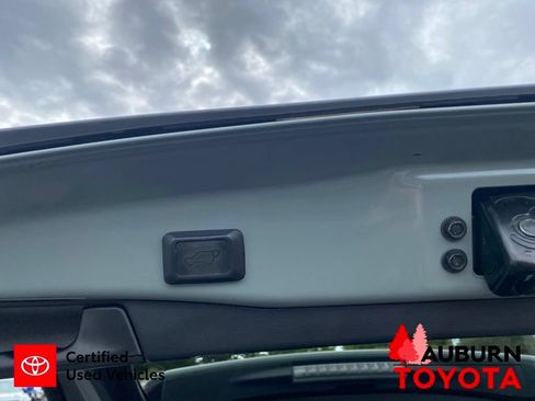 Certified 2021 Toyota RAV4 XLE w/ Convenience Package AWD/4WD image 14
