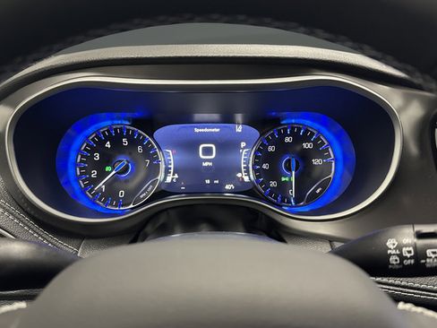 New 2026 Chrysler Pacifica Select w/ S Appearance Package AWD/4WD image 16