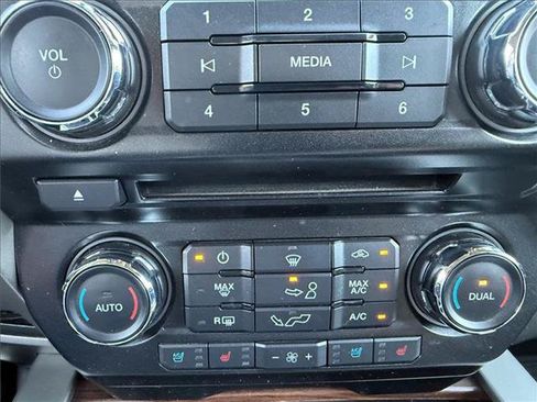 Used 2015 Ford F150 Lariat w/ Equipment Group 501A Mid AWD/4WD image 13