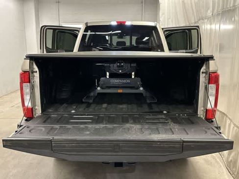 Used 2017 Ford F350 Lariat w/ Lariat Ultimate Package AWD/4WD image 27