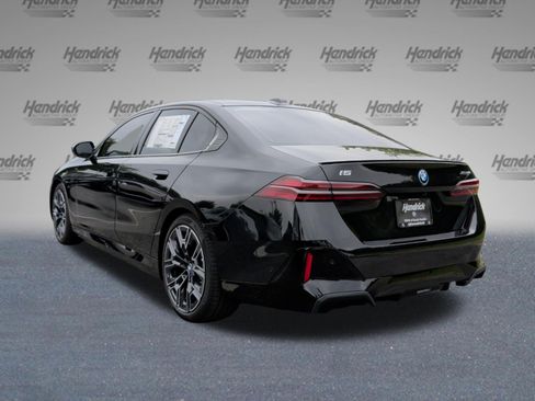 New 2027 BMW i5 M60 w/ M Sport Package AWD/4WD image 9