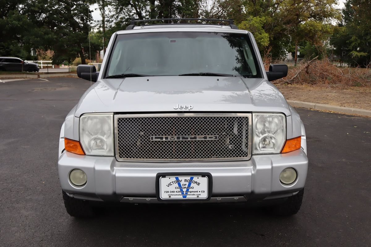 Used 2006 Jeep Commander Limited w/ Trailer Tow Group IV AWD/4WD image 13