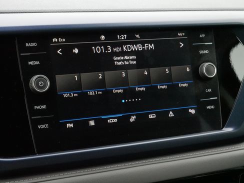 Certified 2024 Volkswagen Taos SE image 22