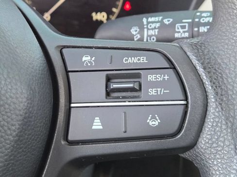 Used 2023 Honda HR-V LX image 19