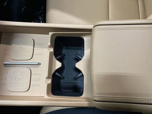 Used 2026 Hyundai Santa Fe Calligraphy image 23