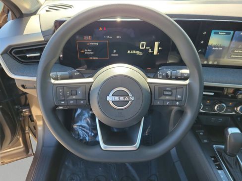 New 2026 Nissan Kicks S image 21