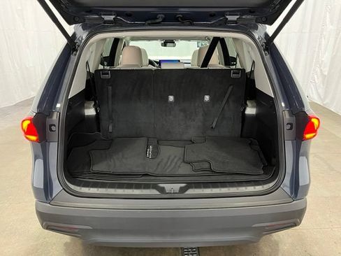 Certified 2024 Toyota Grand Highlander AWD Hybrid image 13