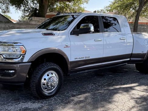 Used 2021 RAM 3500 Limited AWD/4WD image 5