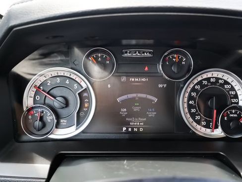 Used 2018 RAM 1500 Laramie w/ Convenience Group AWD/4WD image 13