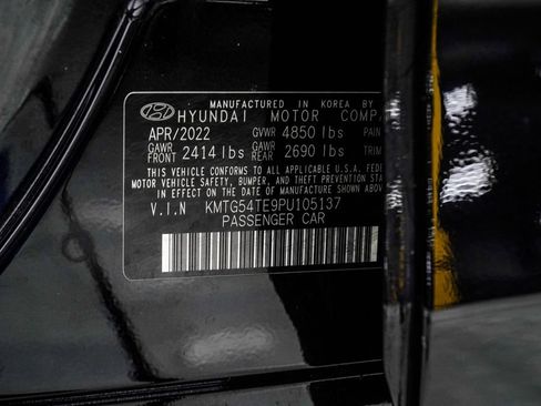 Used 2023 Genesis G70 3.3T RWD image 47
