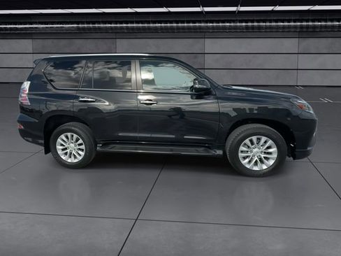 Certified 2022 Lexus GX 460 Premium w/ Premium Package image 9