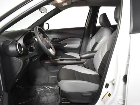 Certified 2023 Nissan Kicks SR w/ SR Premium Package FWD image 12