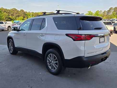 Used 2022 Chevrolet Traverse LT AWD/4WD image 5