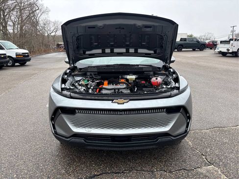 New 2026 Chevrolet Equinox EV LT image 12