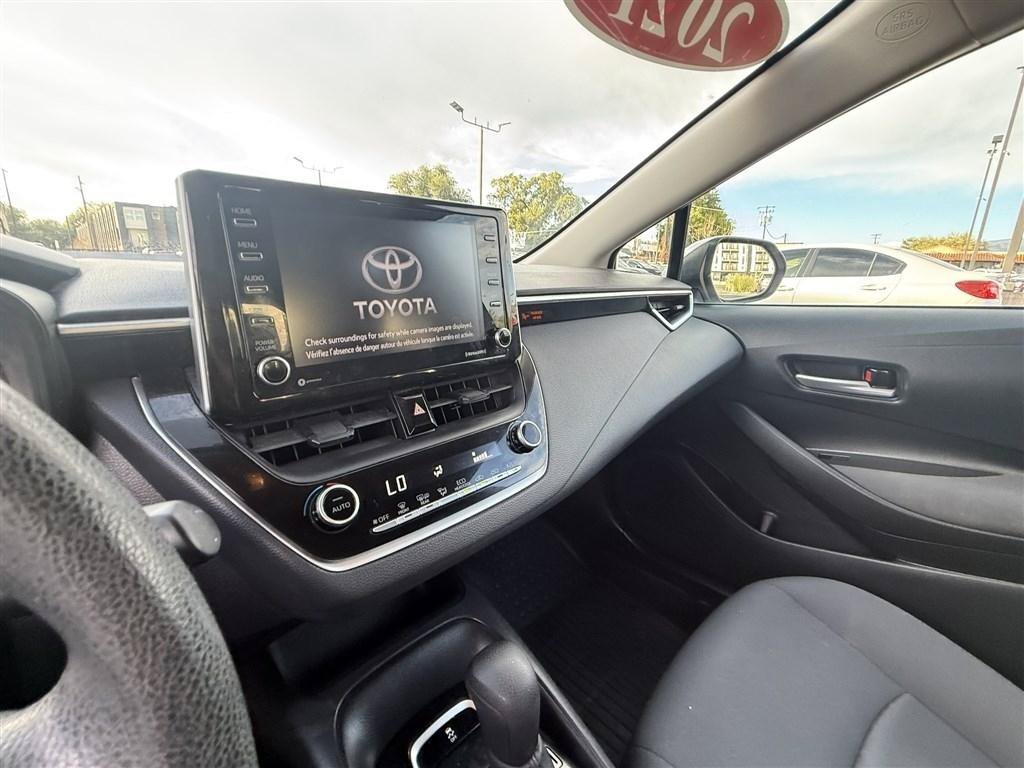 Used 2021 Toyota Corolla LE FWD image 23