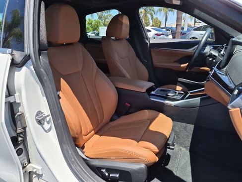 Used 2023 BMW i4 eDrive40 w/ Premium Package RWD image 31