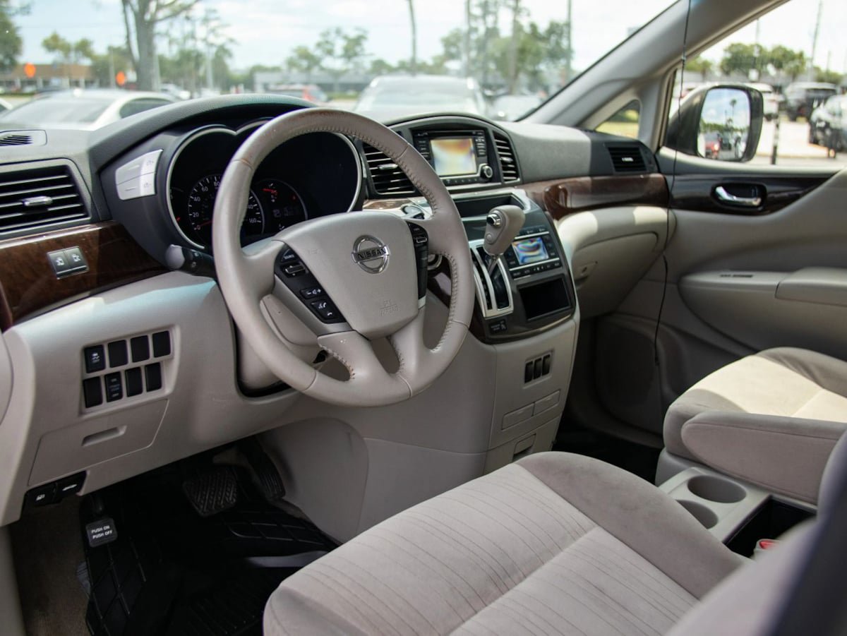 Used 2017 Nissan Quest SV FWD image 16