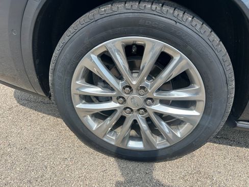 Used 2021 Cadillac XT6 Premium Luxury w/ Platinum Package AWD/4WD image 5