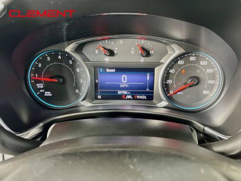 Used 2020 Chevrolet Equinox LT FWD image 17