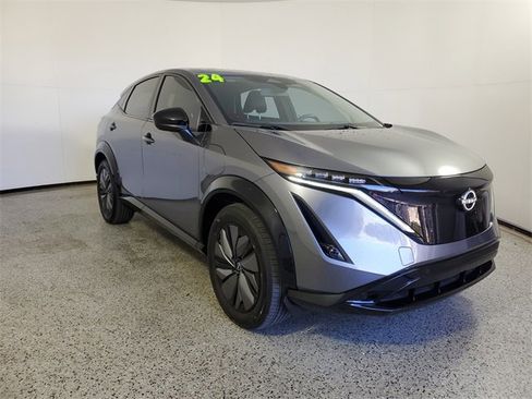 Used 2024 Nissan Ariya AWD image 31