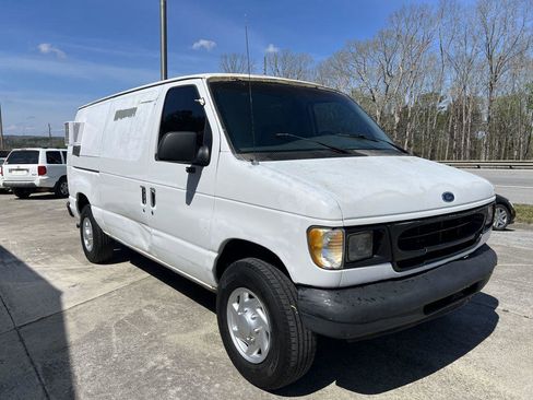 Used 1998 Ford E-250 and Econoline 250 RWD image 1