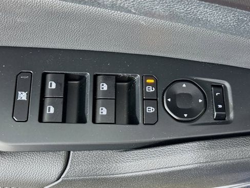 New 2026 Kia Sportage EX image 17