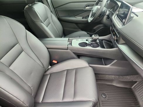 New 2026 Nissan Rogue Dark Armor FWD image 13