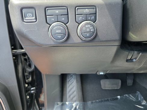 Used 2024 Chevrolet Silverado 3500 LT w/ Convenience Package AWD/4WD image 25