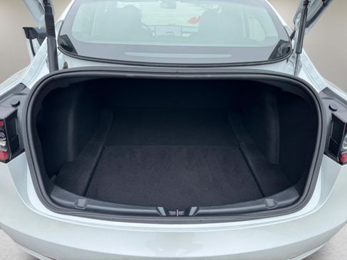 Used 2023 Tesla Model 3 Standard Range RWD image 9