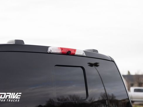 Used 2022 Ford F350 Platinum image 14