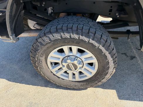 Used 2018 Ford F350 XLT image 32