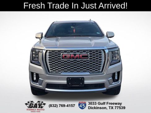 Used 2022 GMC Yukon XL Denali w/ Denali Premium Package AWD/4WD image 2