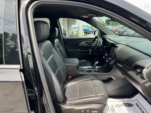 Used 2022 Chevrolet Traverse LT AWD/4WD image 18
