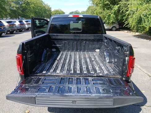 Used 2015 Ford F150 Platinum w/ Equipment Group 701A Luxury image 23