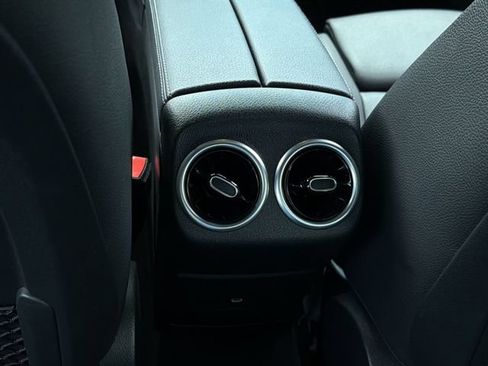 Used 2025 Mercedes-Benz CLA 250 image 19
