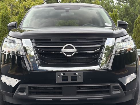 Used 2025 Nissan Pathfinder S AWD/4WD image 19