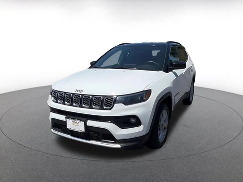Used 2025 Jeep Compass Limited AWD/4WD image 7