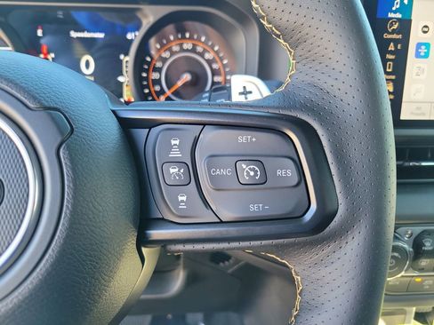 New 2025 Jeep Wrangler Unlimited Rubicon 392 image 27