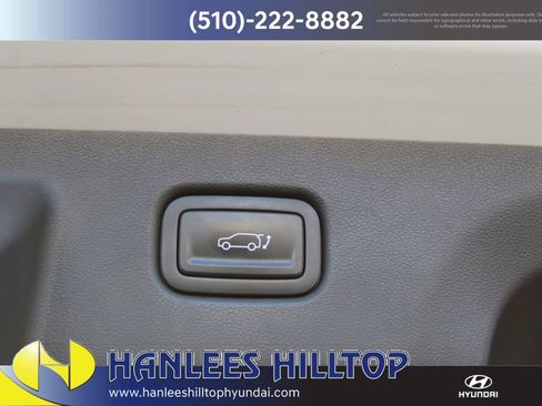 Used 2024 Hyundai Kona Limited image 11