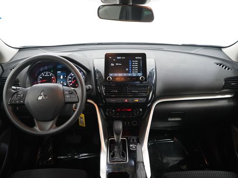 Used 2023 Mitsubishi Eclipse Cross LE AWD/4WD image 15