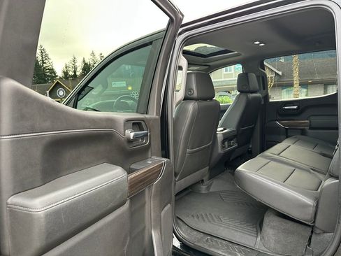 Used 2020 Chevrolet Silverado 1500 RST image 18