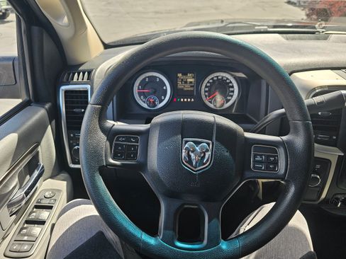 Used 2014 RAM 3500 SLT AWD/4WD image 11