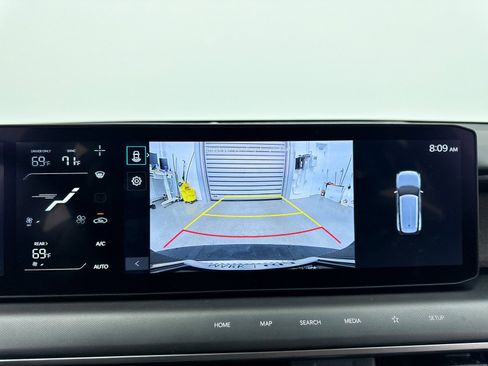 Used 2024 Kia EV9 Light Long Range image 8