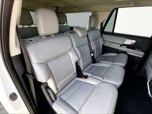 Certified 2025 Ford Expedition Max Active image 27