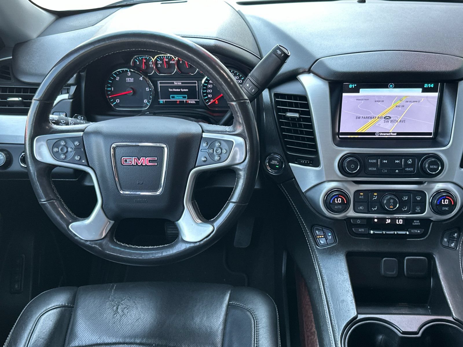 Used 2018 GMC Yukon SLT w/ Premium Edition AWD/4WD image 13