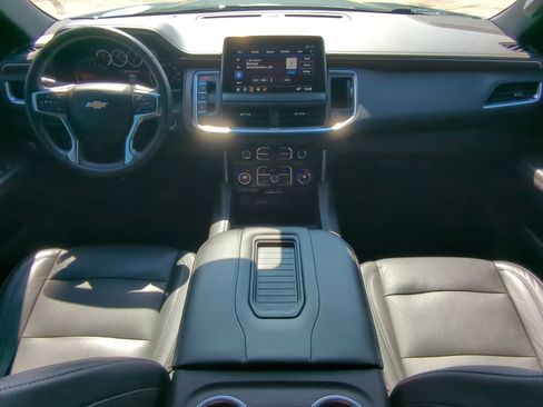 Used 2021 Chevrolet Tahoe LT w/ LT Signature Package RWD image 13