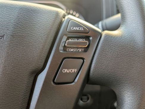 Used 2024 Nissan Frontier S AWD/4WD image 23