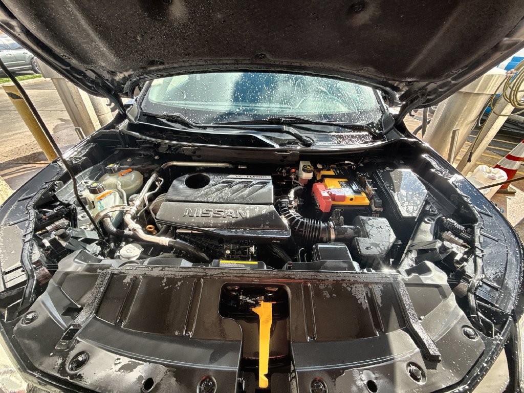 Used 2024 Nissan Rogue SV FWD image 27