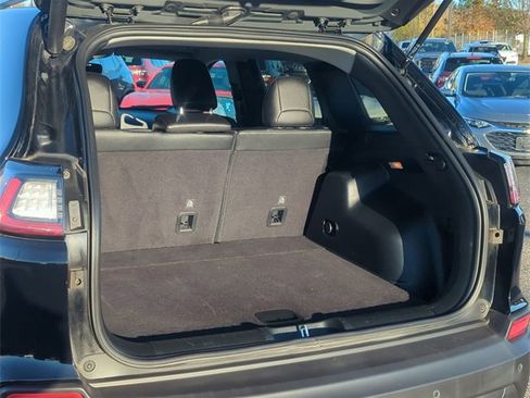 Used 2023 Jeep Cherokee Altitude Lux image 24