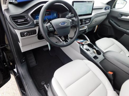 New 2026 Ford Escape Platinum image 14